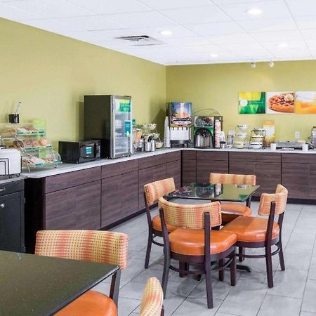 Quality Inn & Suites Arnold - St Louis Ngoại thất bức ảnh
